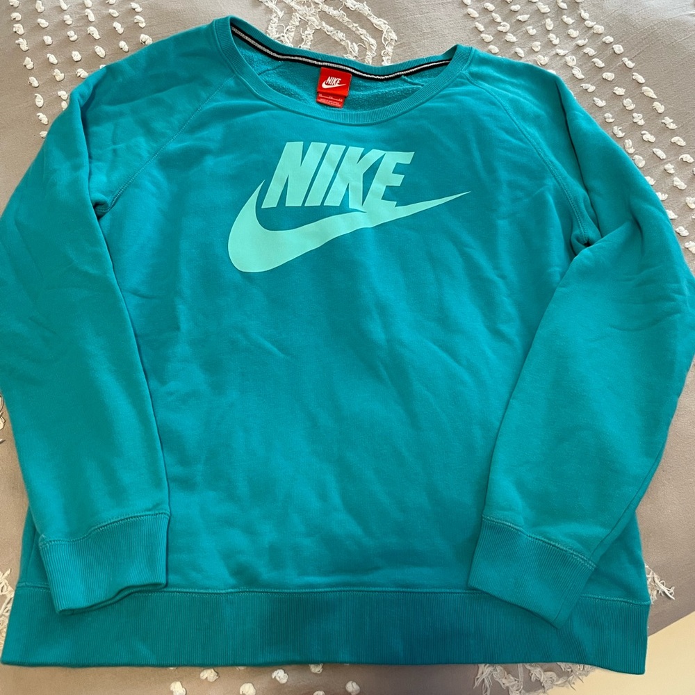 Nike sweatshirt